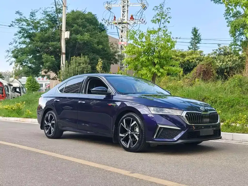 Skoda Octavia — фото 3