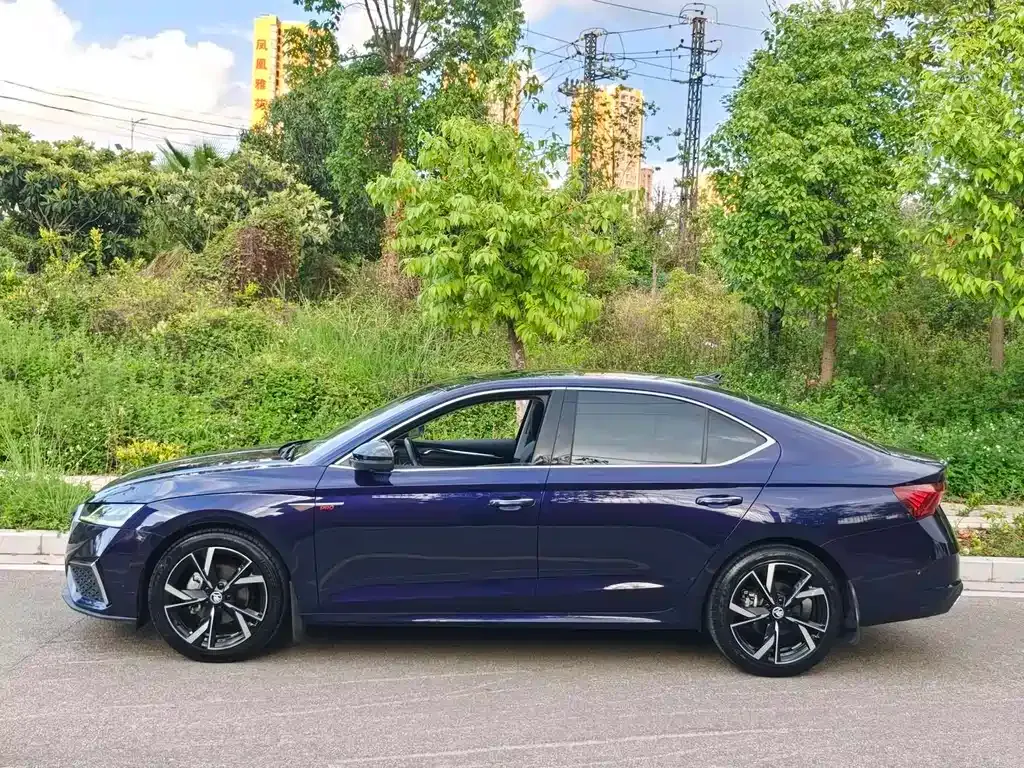 Skoda Octavia — фото 8