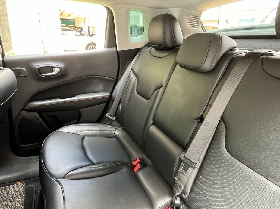 Jeep Compass — фото 6