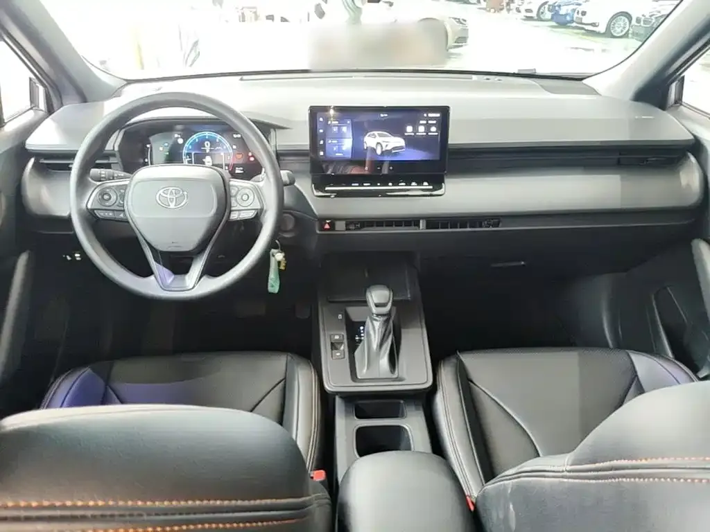 Toyota Corolla Cross — фото 3