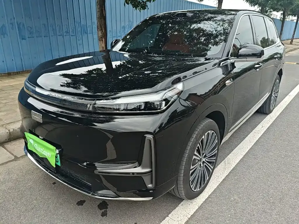 Geely Galaxy M9 — фото 1