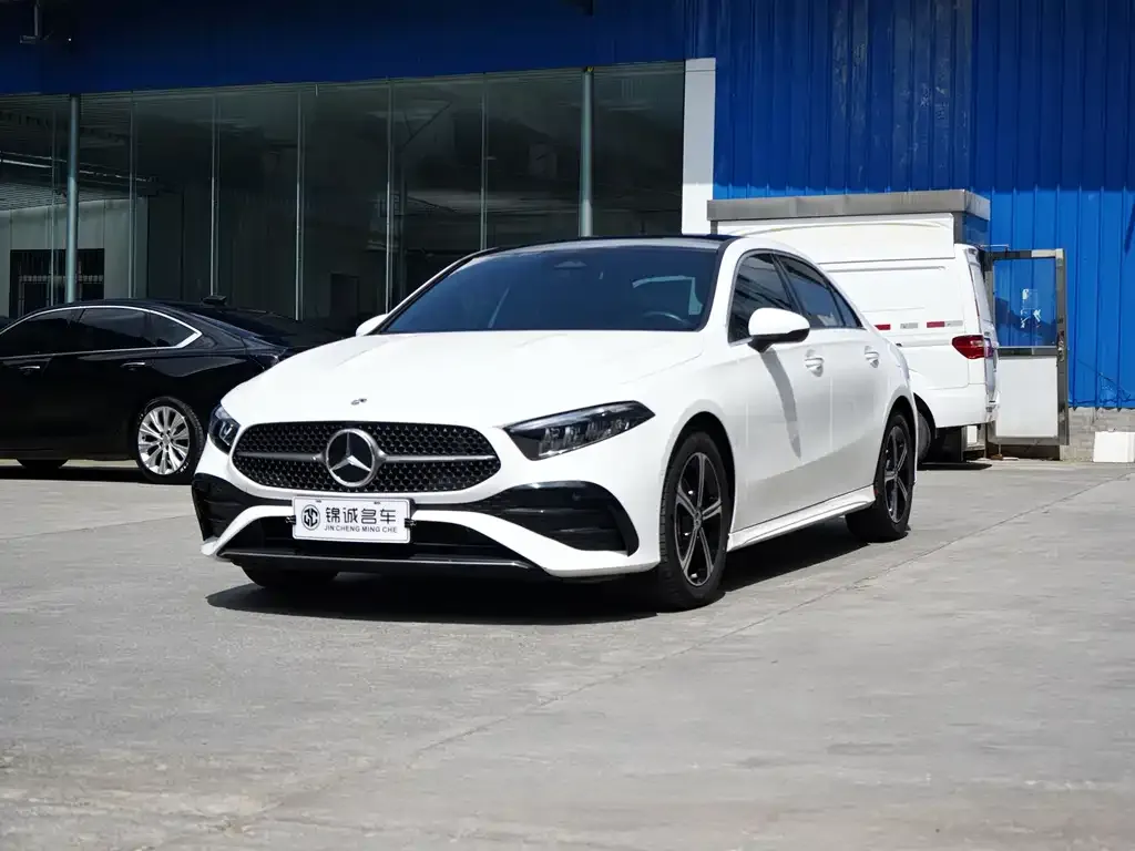 Mercedes-Benz A-Class — фото 1