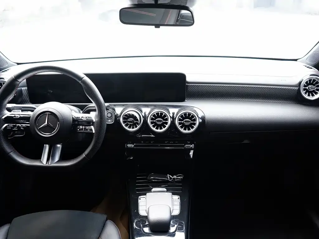 Mercedes-Benz A-Class — фото 4