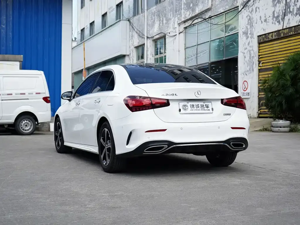 Mercedes-Benz A-Class — фото 10