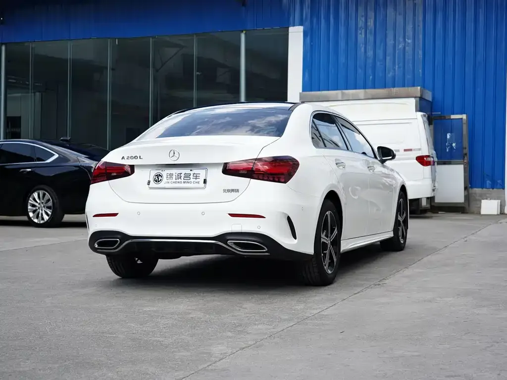 Mercedes-Benz A-Class — фото 8