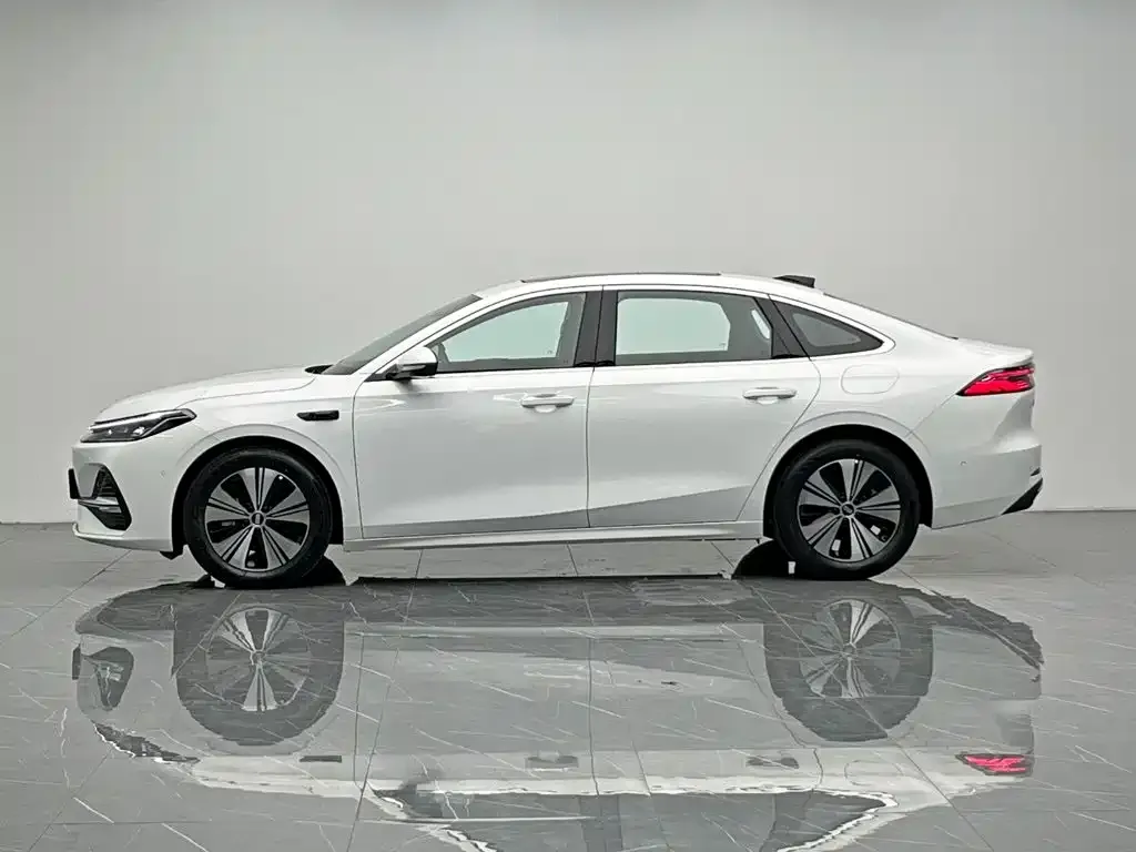 Geely Galaxy A7 EM — фото 2