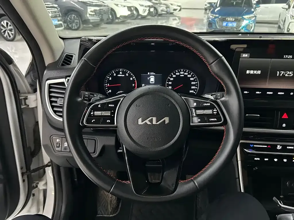 Kia KX3 — фото 4