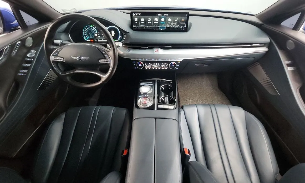 Genesis G80 — фото 10
