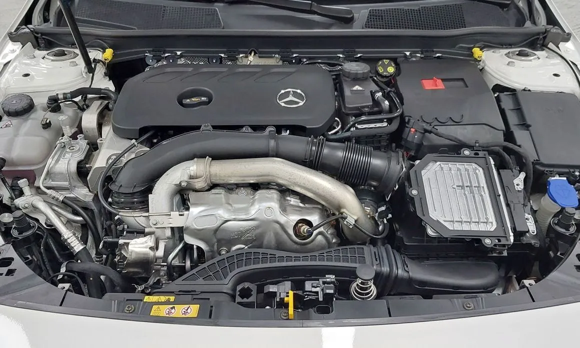 Mercedes-Benz A-Class — фото 10