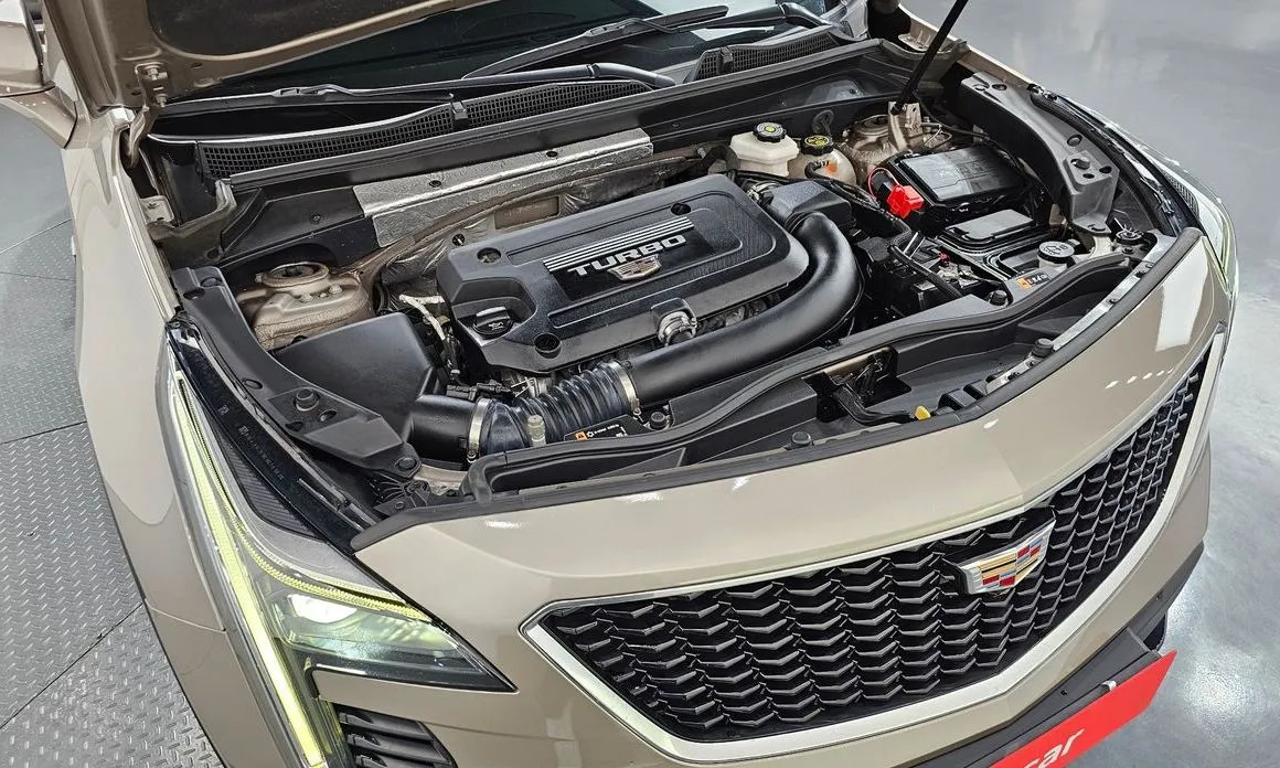 Cadillac XT4 — фото 10