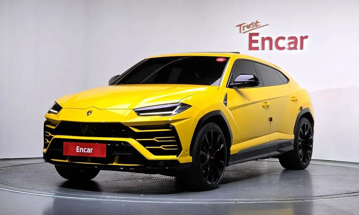 Lamborghini Urus — фото 1