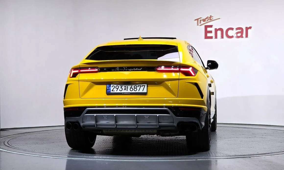 Lamborghini Urus — фото 3