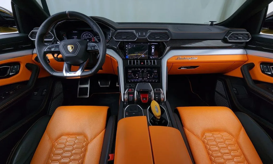 Lamborghini Urus — фото 6