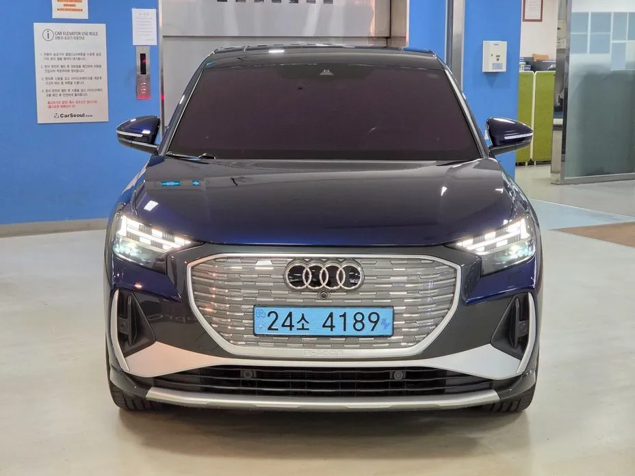 Audi Q4 e-tron — фото 3