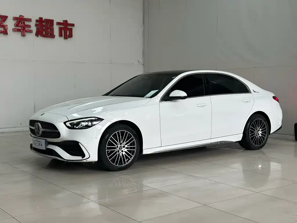 Mercedes-Benz C-Class — фото 1