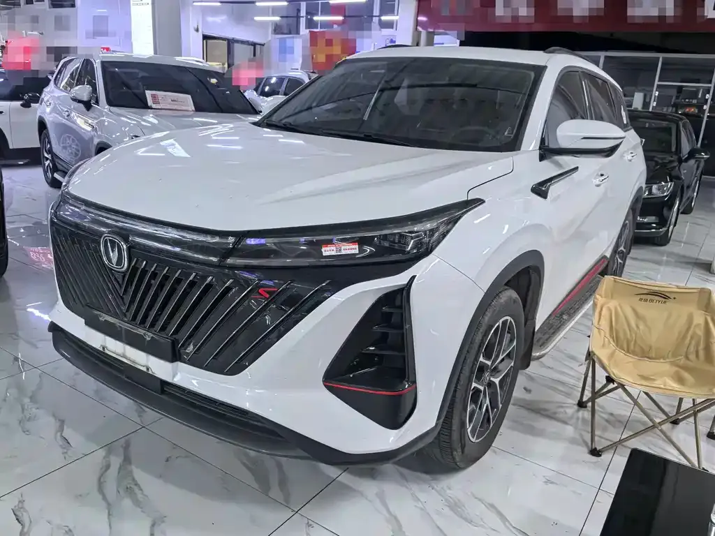 Changan CS75PLUS — фото 1