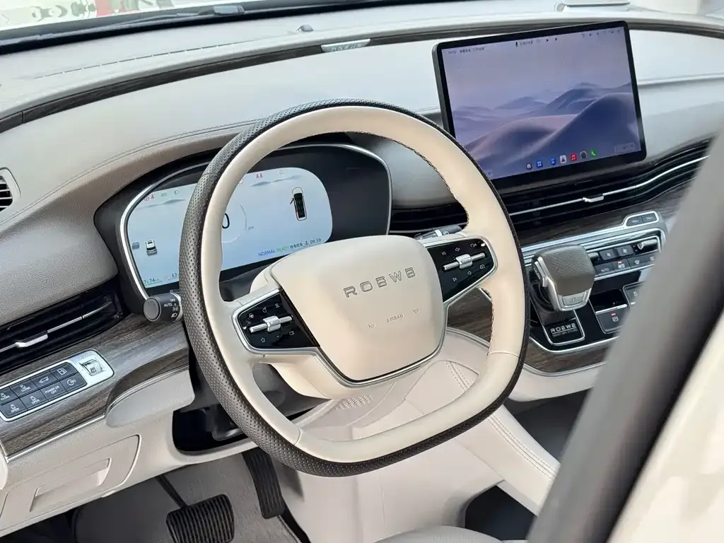 Roewe iMAX8 New Energy — фото 3