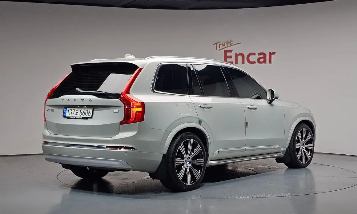 Volvo XC90 — фото 2
