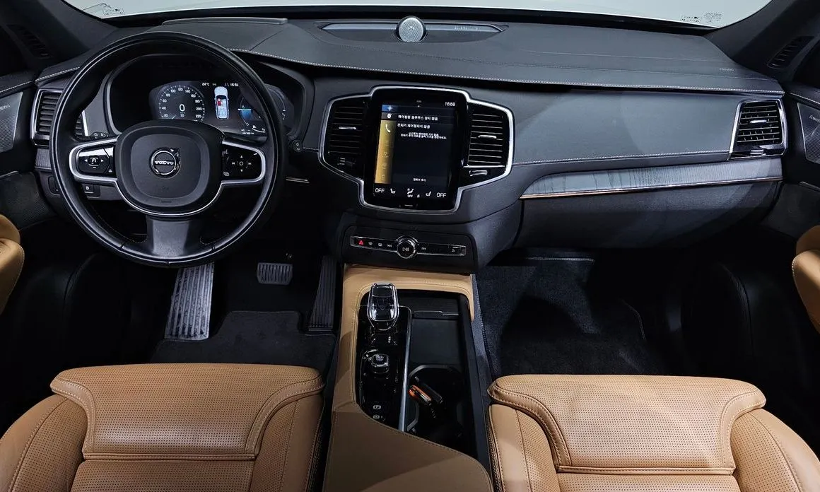 Volvo XC90 — фото 4
