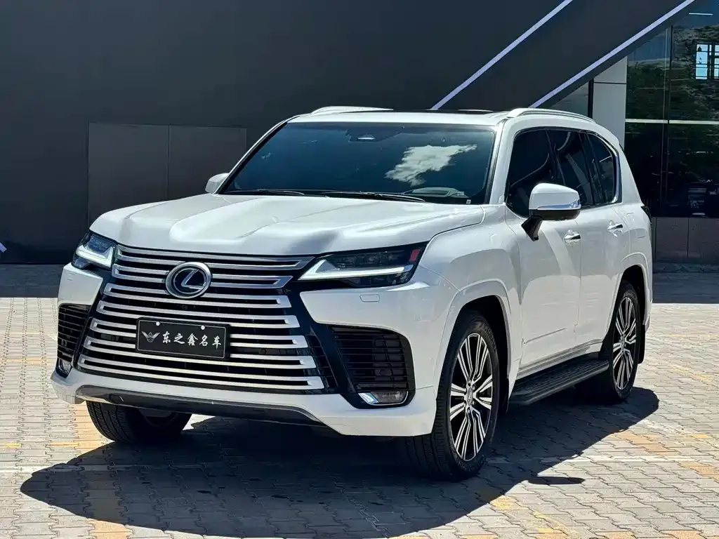 Lexus LX — фото 4