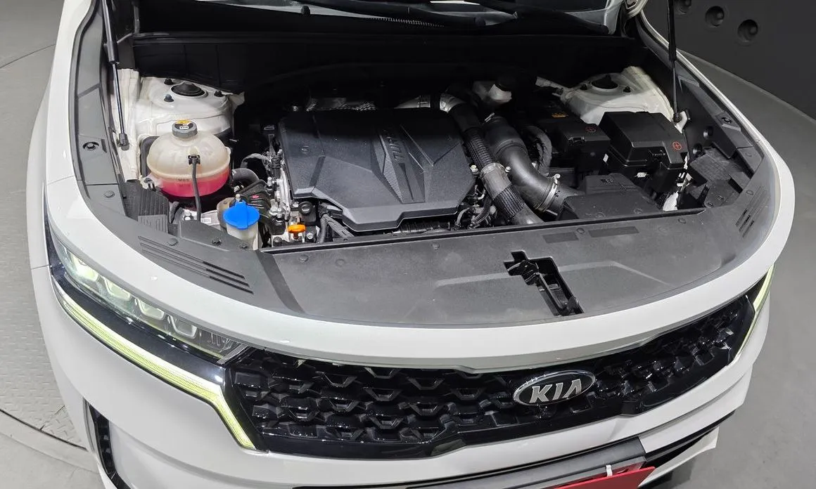 Kia Sorento — фото 9