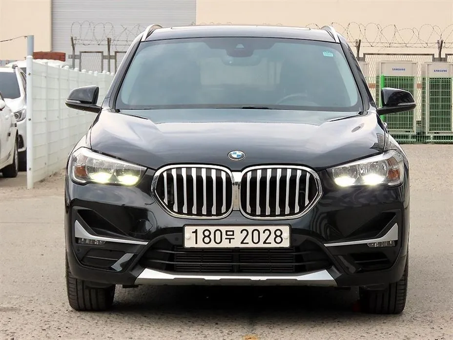 BMW X1 — фото 1