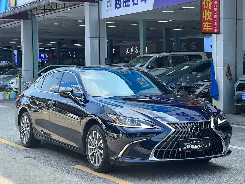 Lexus ES — фото 4