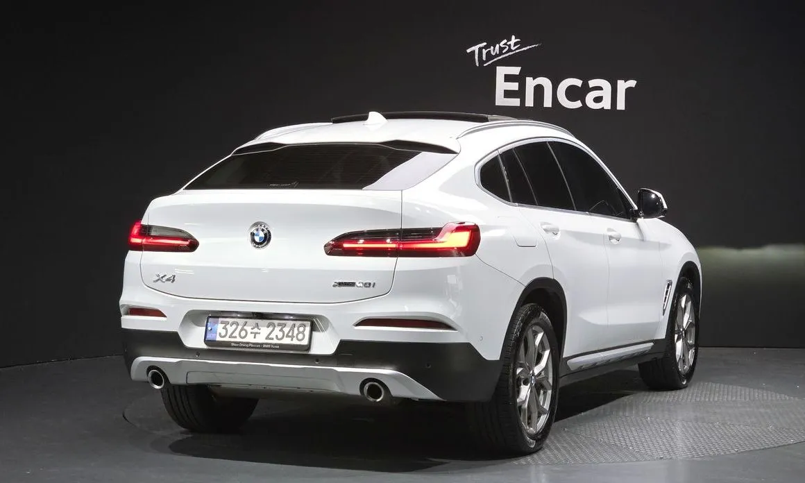 BMW X4 — фото 4