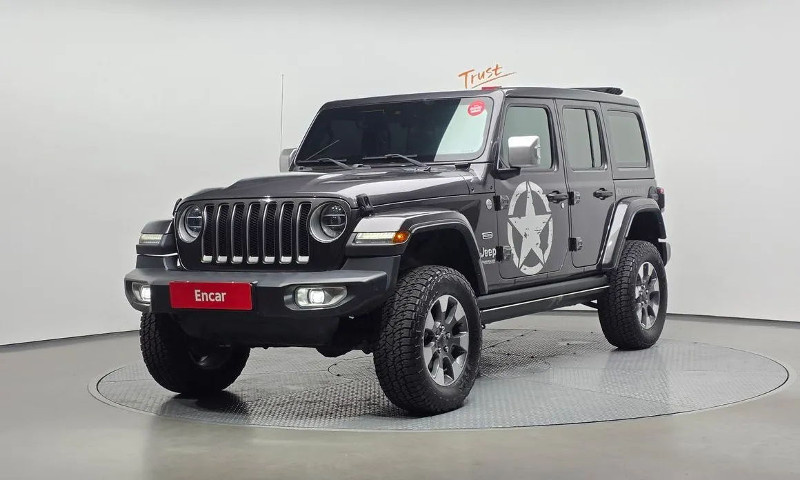 Jeep Wrangler — фото 1