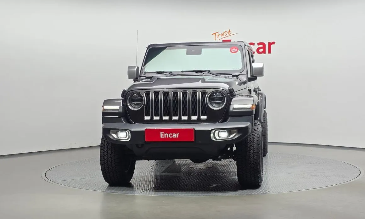 Jeep Wrangler — фото 9