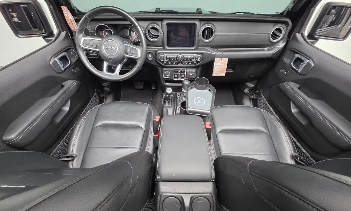 Jeep Wrangler — фото 4