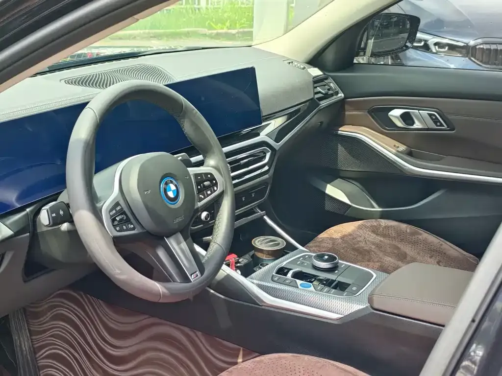 BMW i3 — фото 7