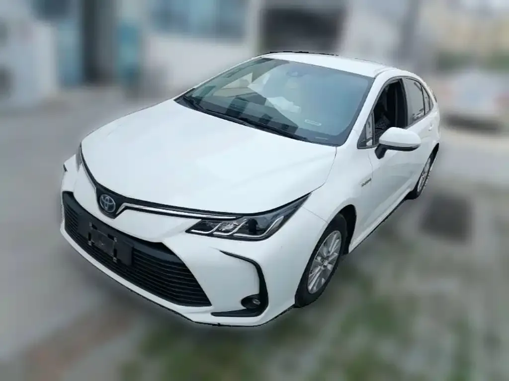 Toyota Corolla — фото 4