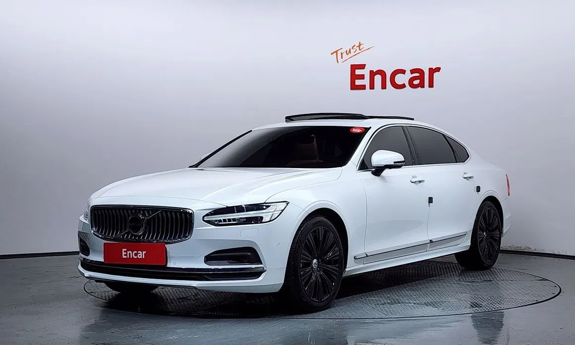Volvo S90 — фото 1