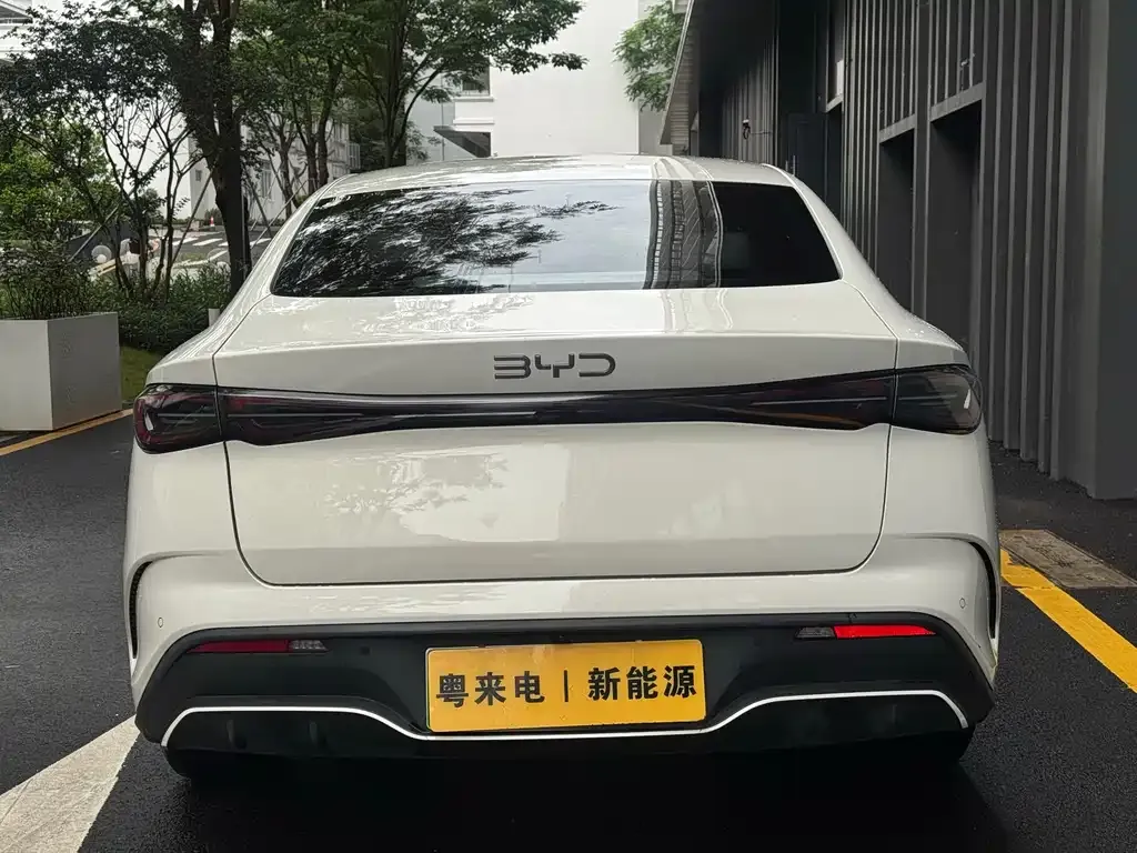 BYD Seal 06 — фото 8