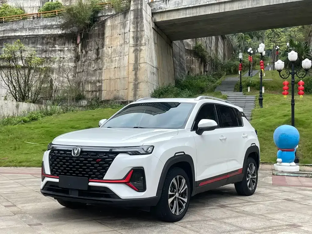 Changan CS35PLUS — фото 1
