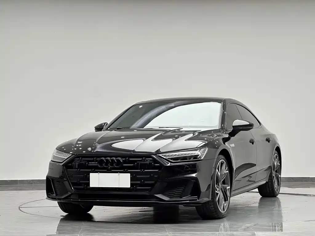 Audi A7L — фото 1