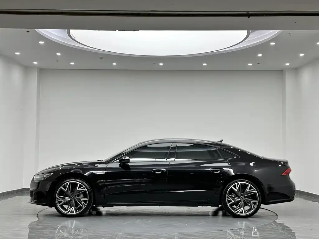 Audi A7L — фото 4