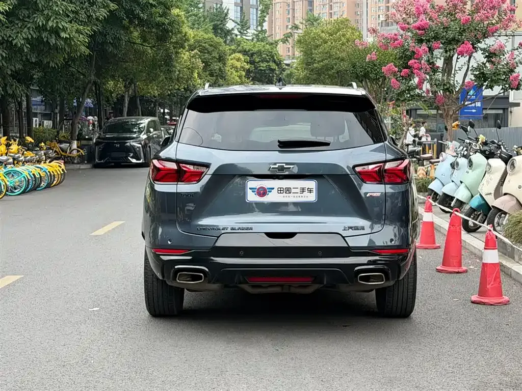Chevrolet Blazer — фото 10