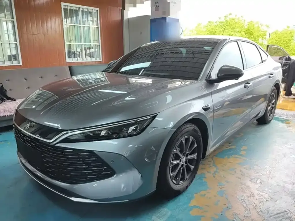 BYD Qin L — фото 1