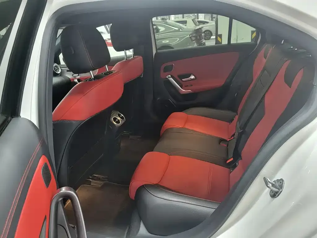 Mercedes-Benz A-Class AMG — фото 5