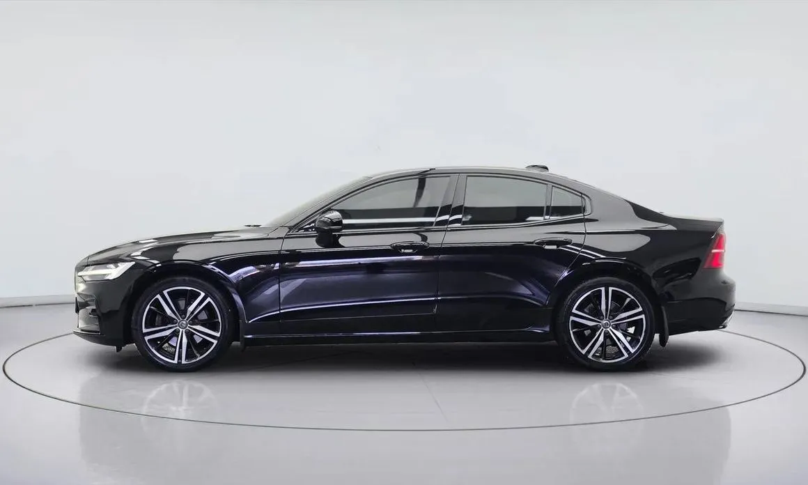 Volvo S60 — фото 4