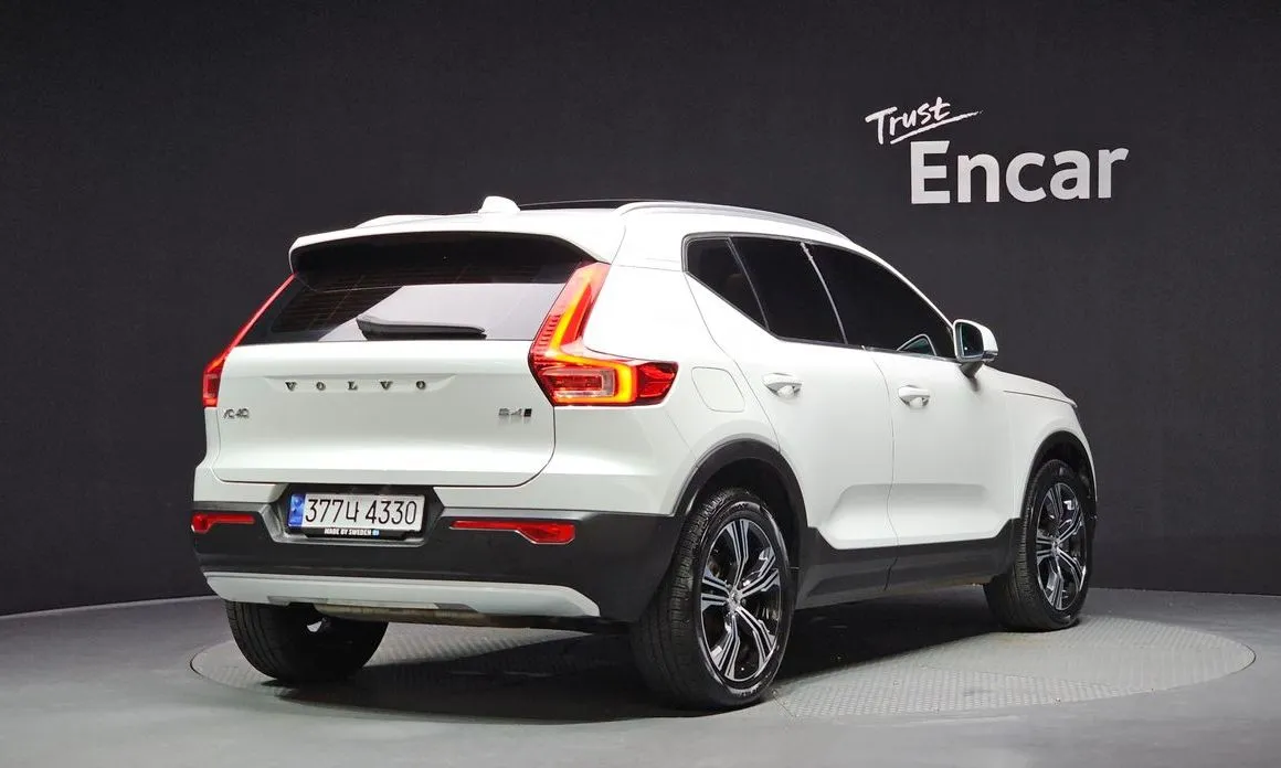 Volvo XC40 — фото 2