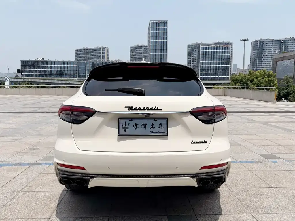 Maserati Levante — фото 6