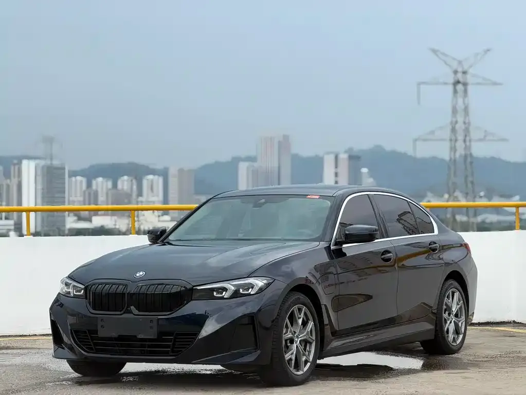 BMW i3 — фото 1
