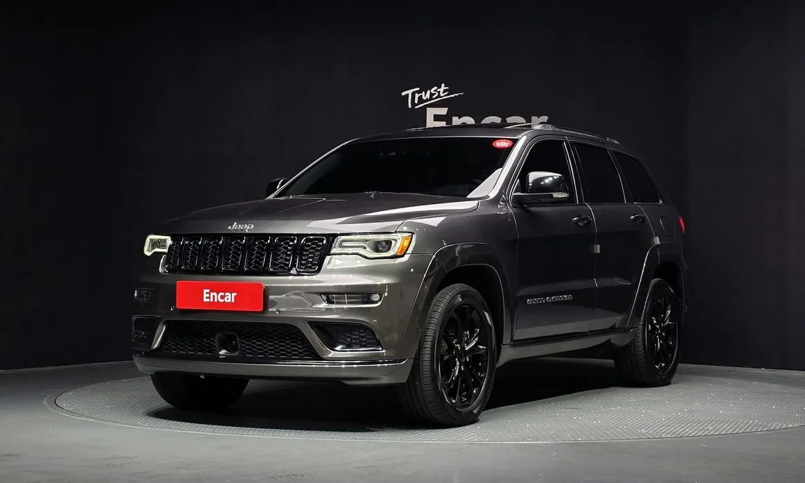 Jeep Cherokee — фото 1