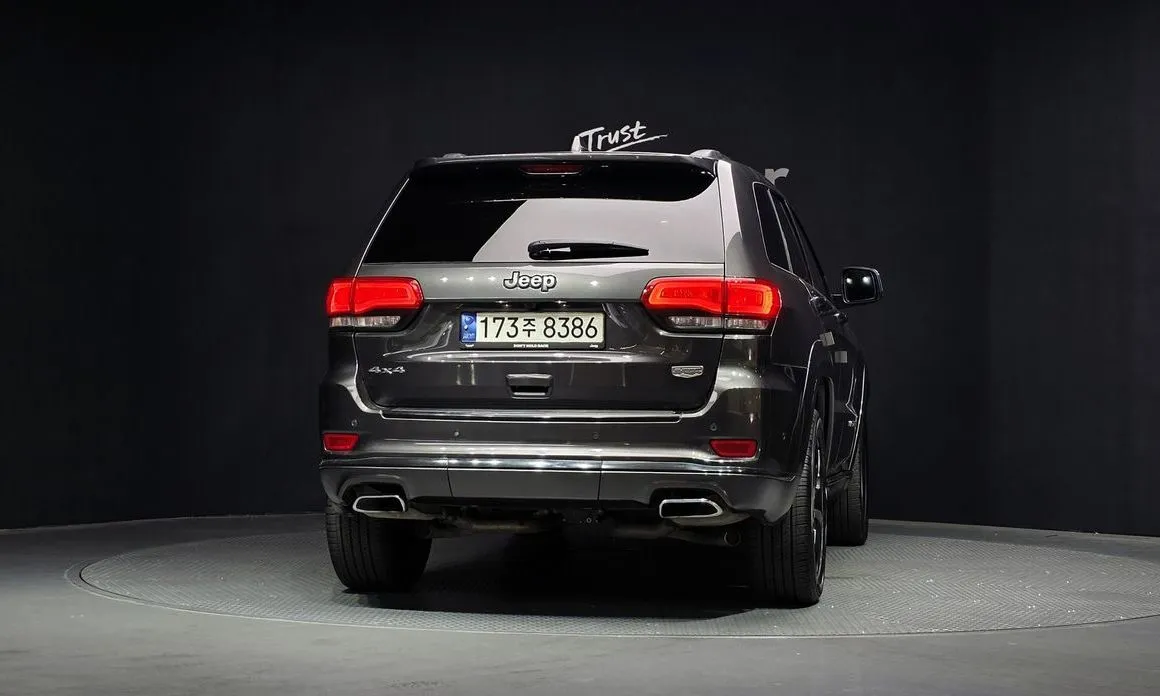 Jeep Cherokee — фото 2