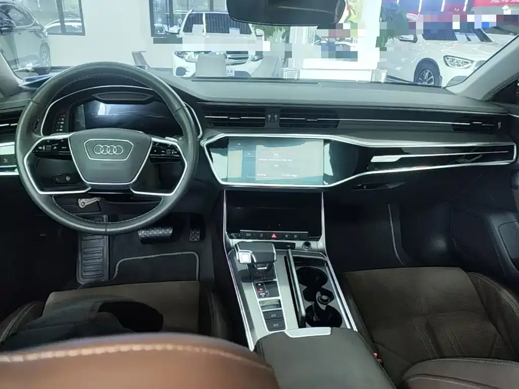 Audi A7L — фото 2