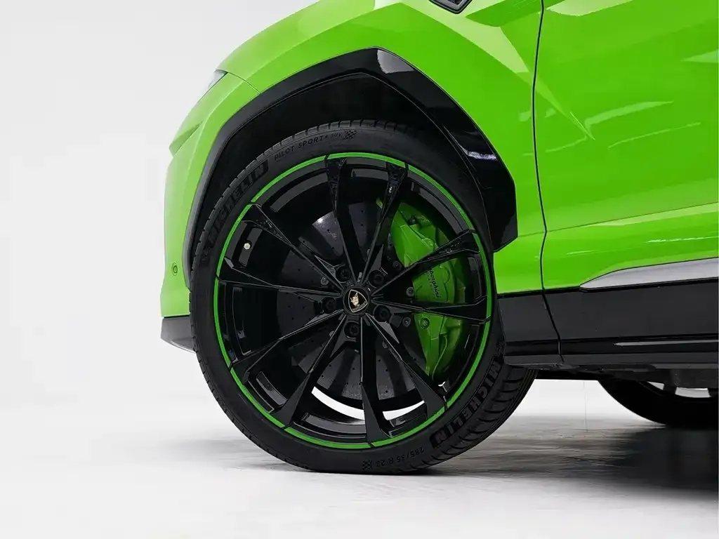 Lamborghini Urus — фото 3