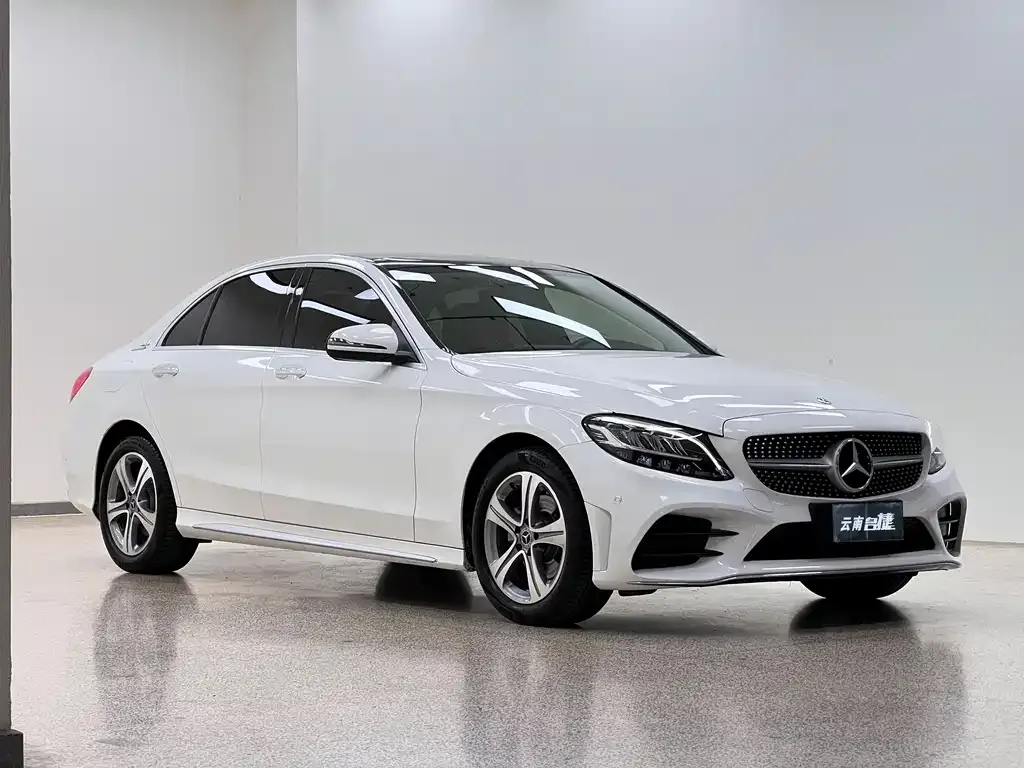 Mercedes-Benz C-Class — фото 10